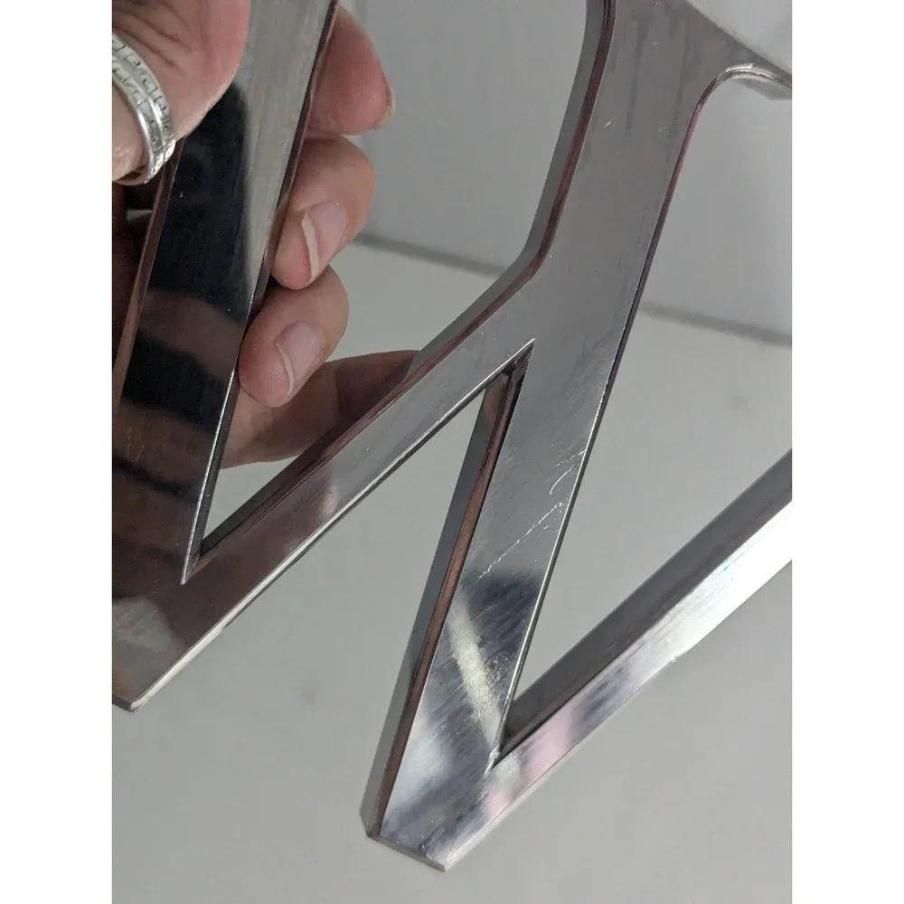 letter W silver Metal sign retail display room‎ Art craft Business initial 6